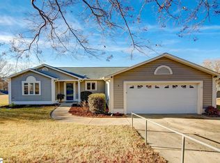 9 Hillview Dr, Greenville, SC 29615