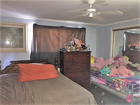 3rd image of 10422 San Miguel Ave
