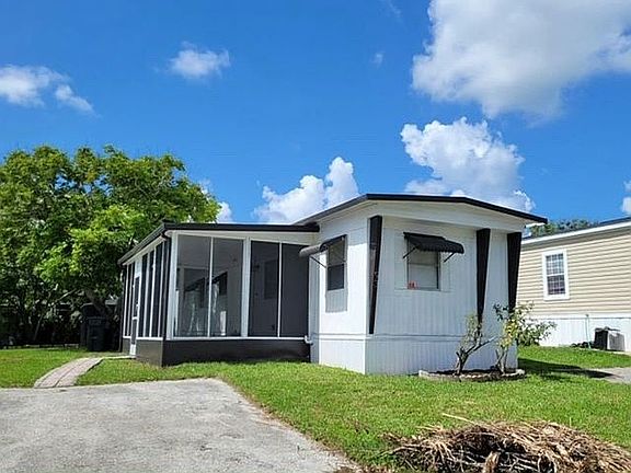 4th image of 1234 Reynolds Rd #93