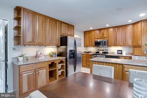 5208 Wenlock Way — Photo 16