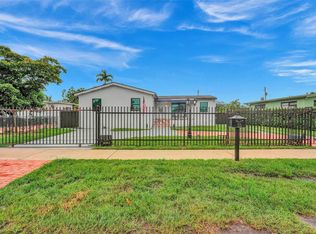 8210 SW 29th St, Miami, FL 33155