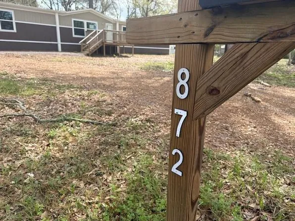 872 Twin Towers Rd, Silsbee, TX 77656