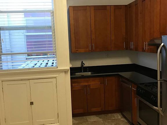 2nd image of 1618 Polk St APT 11