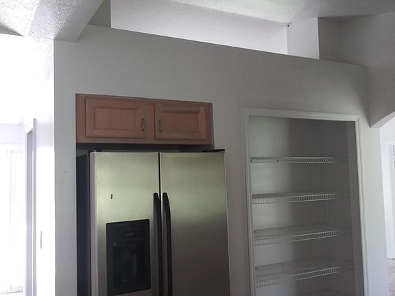 3rd image of 1207 Waterford St SE