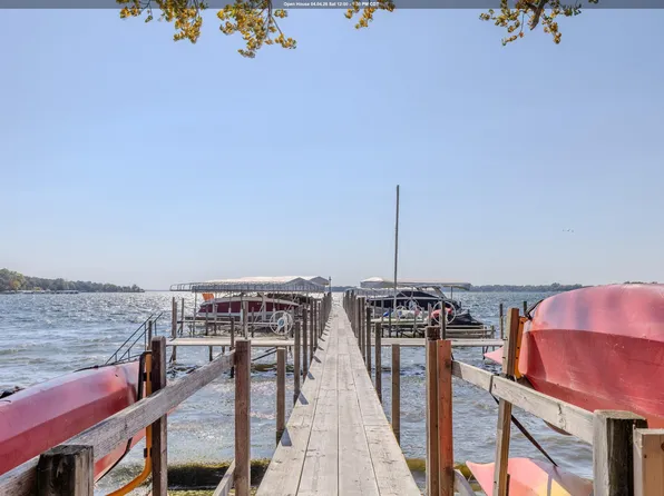 15143 215th Ave APT 1, Spirit Lake, IA 51360