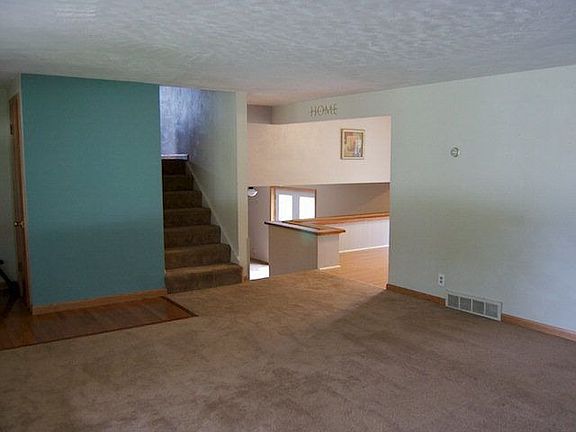 4th image of 2267 Lakewood Dr