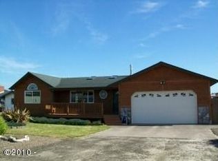 1917 NW Marineview Dr, Waldport, OR 97394