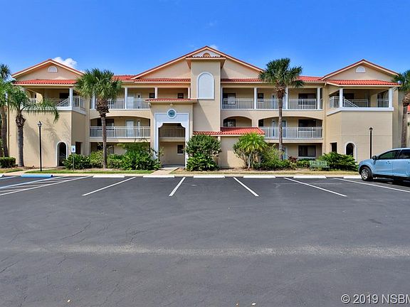 3rd image of 462 Bouchelle Dr APT 105