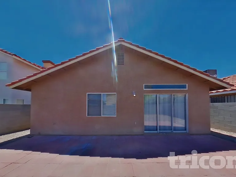 5582 Super Bowl Dr — Photo 16