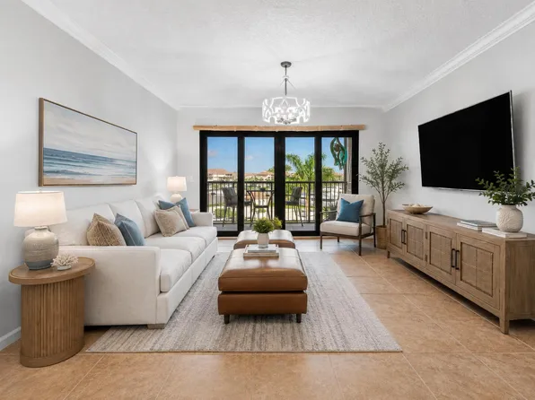 901 Seafarer Circle #403, Jupiter, FL 33477