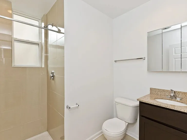 5019 N Wolcott Ave #107 — Photo 16