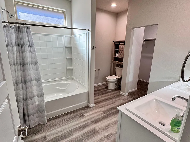 6302 Oracle Dr — Photo 15
