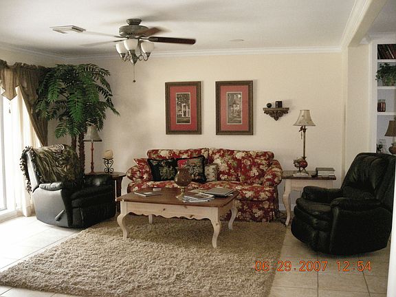 2nd image of 2501 Lakeway Dr