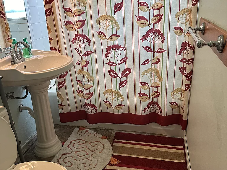 107 Rosemary St SE — Photo 8