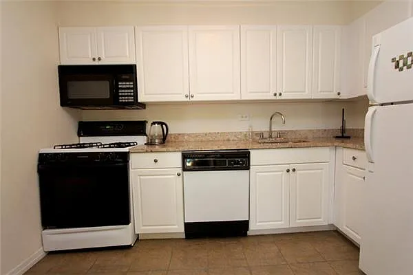 Rented by NY Best Homes Realty | media 7