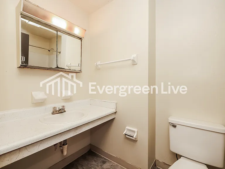 7724 Mount Hood Dr — Photo 10