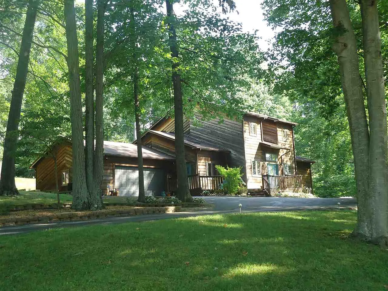 113 Marshall Dr photo 1