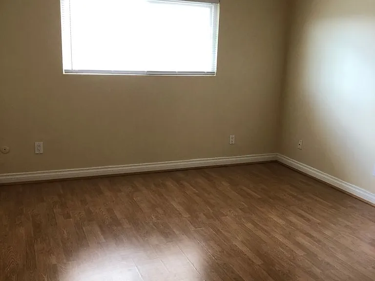 589 N Johnson Ave N #219 — Photo 16