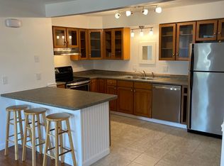 25 School St APT 2, Dover, NH 03820