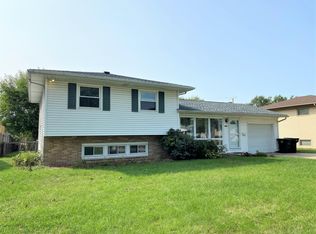 1631 Gordon Dr, South Bend, IN