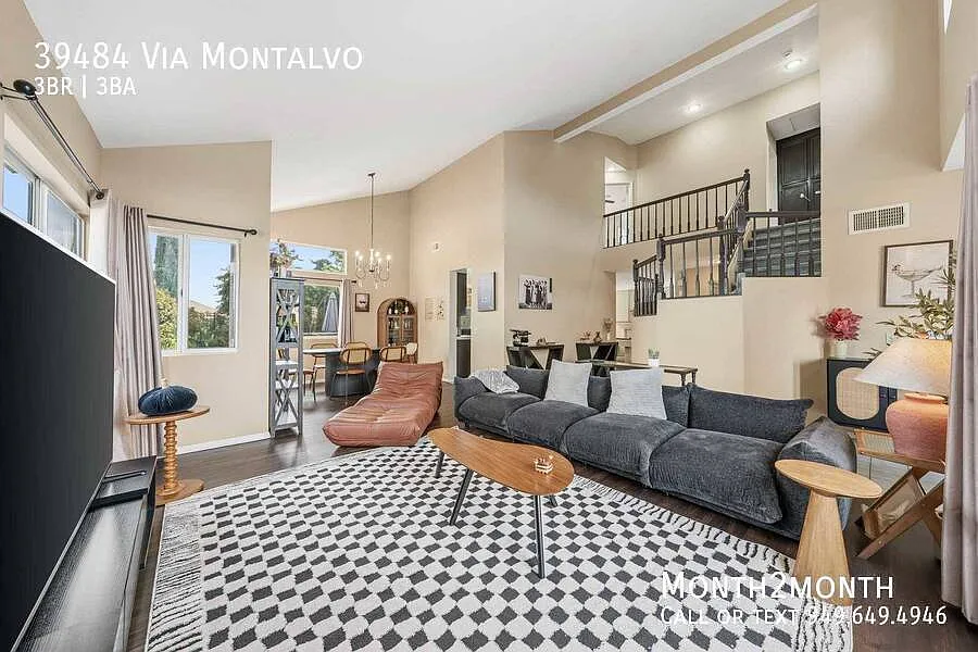 Golden Valley Family Home on Via Montalvo — Photo 2