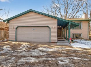 434 Wheelock Pkwy E, Saint Paul, MN 55130