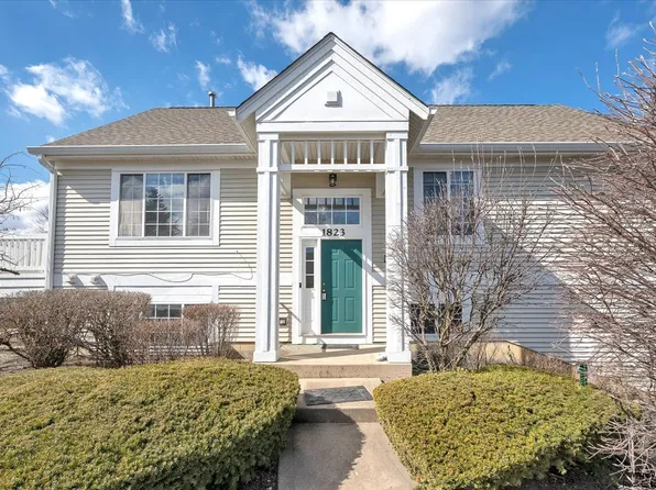 1823 Concord Dr, Glendale Heights, IL 60139