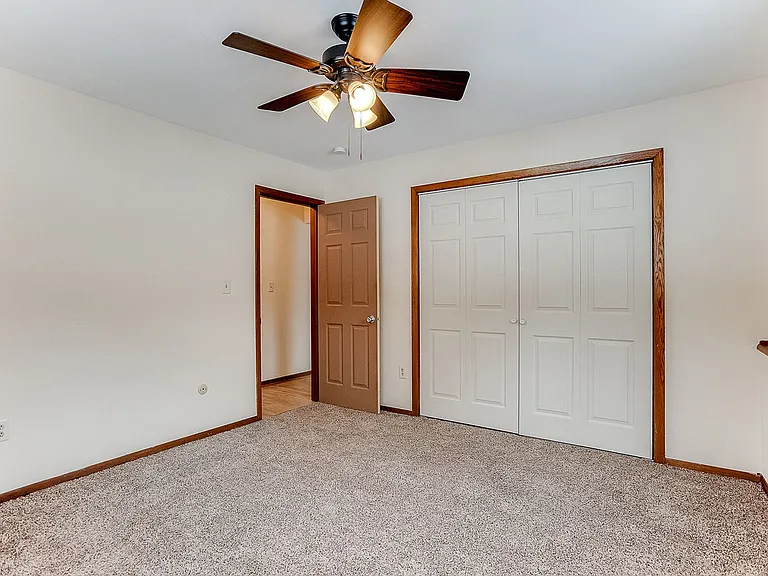 Mark Court Apartments — Photo 19