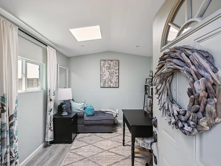 456 Grand Blvd — Photo 19