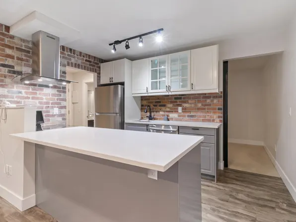 2250 Oxford St #114, Vancouver, BC V5L 1G1