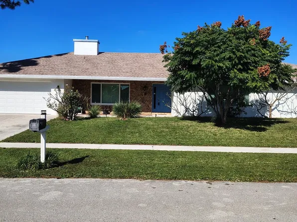 4811 Dorchester Mews, Haverhill, FL 33415