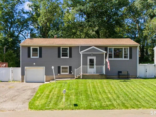 150 Hilltop Lane, West Haven, CT 06516
