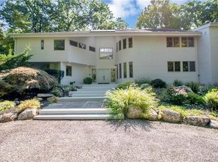 35 Silver Ridge Cmn, Weston, CT 06883