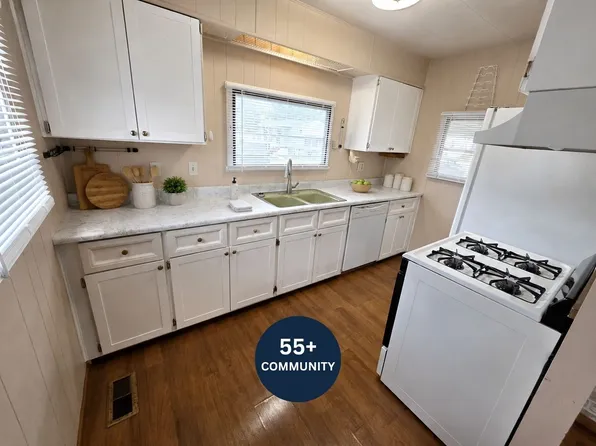 39500 W Warren Rd #287, Canton, MI 48187