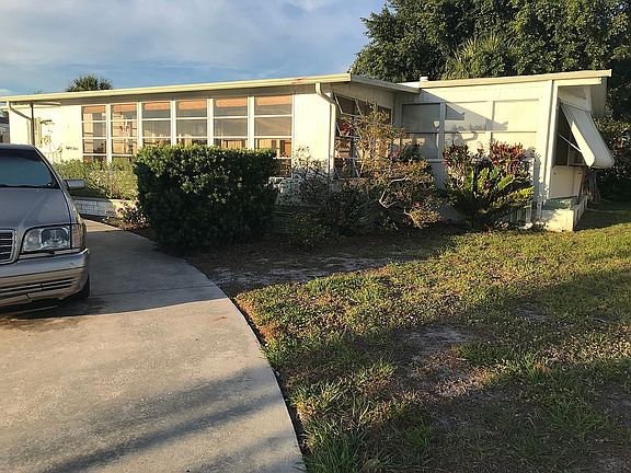 4th image of 84 Captiva St