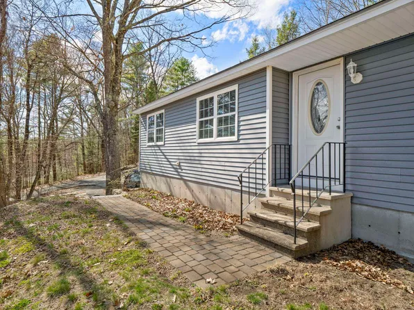 9 Valley Road, Hampstead, NH 03841