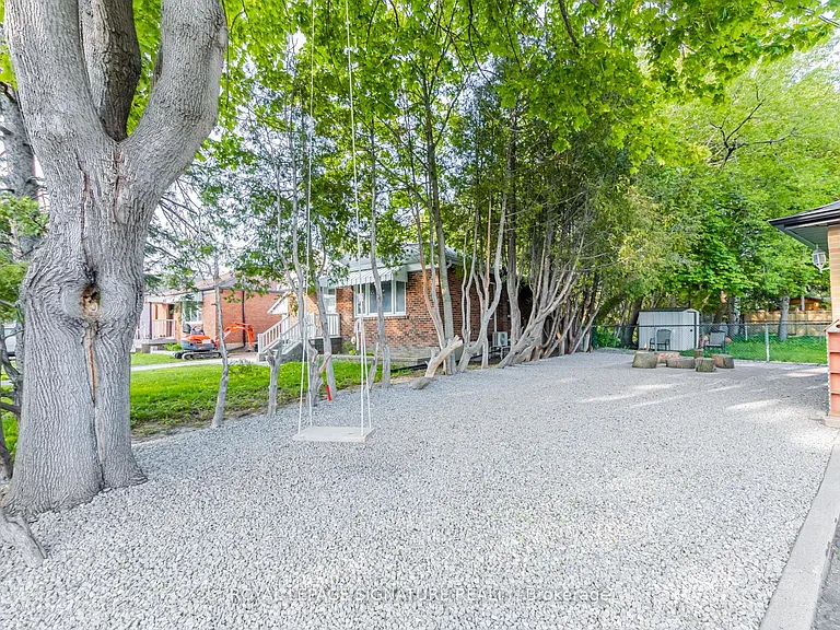 16 Boem Ave — Photo 34