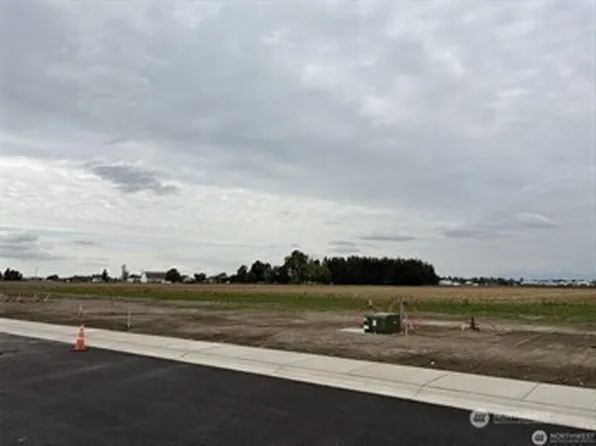 420 W 4th Street, Everson, WA 98247