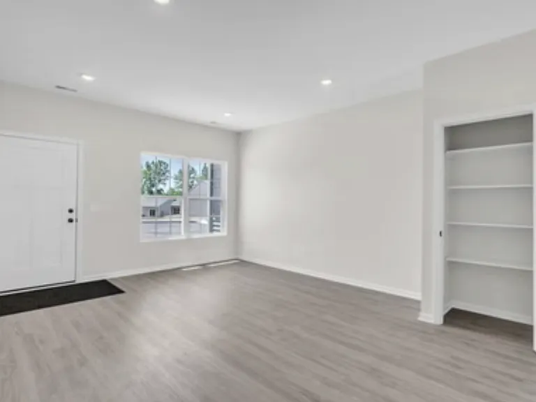 1905 Deerfield Ln — Photo 15