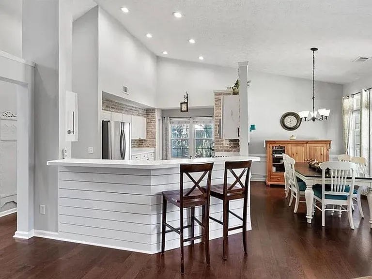 4015 Delamar Dr — Photo 12