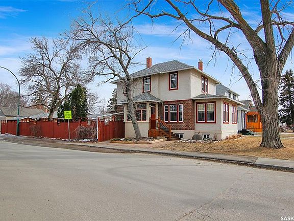 3rd image of 2503 Winnipeg St