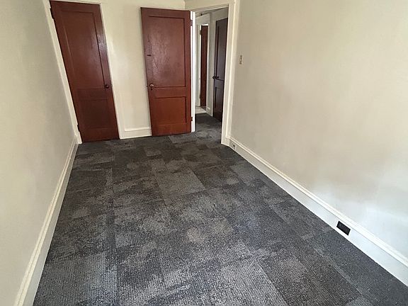4th image of 2140 Penn Ave #2E