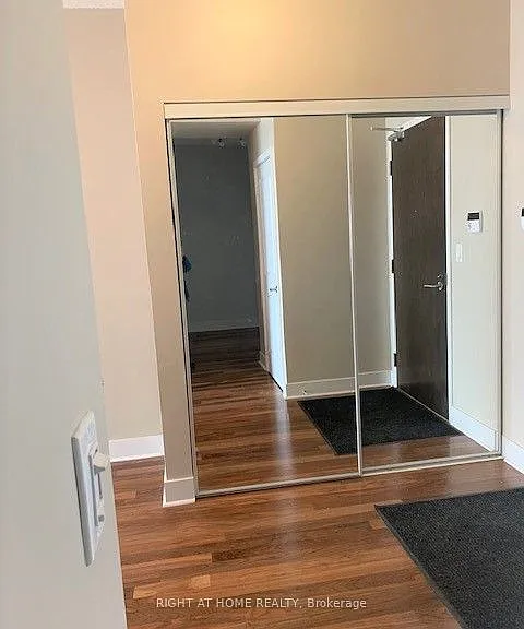 26 Norton Ave #809 — Photo 8