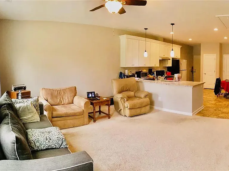 16 Briar Ct #B — Photo 5