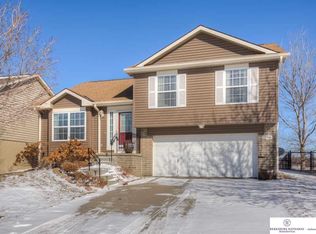 12906 Vernon Ave, Omaha, NE 68164