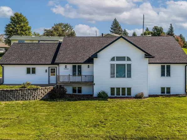 1403 Eaton St, Dunlap, IA 51529