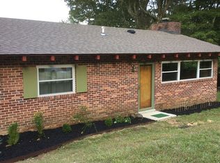 104 Elm Dr, Fancy Gap, VA 24328