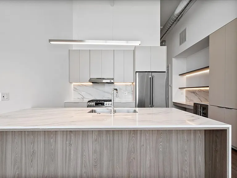 728 Lofts — Photo 31