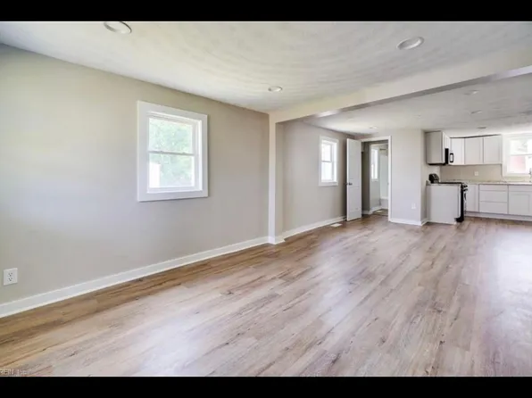 712 34th St, Newport News, VA 23607