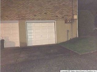 937 Willowbrook Rd, Staten Island, NY 10314